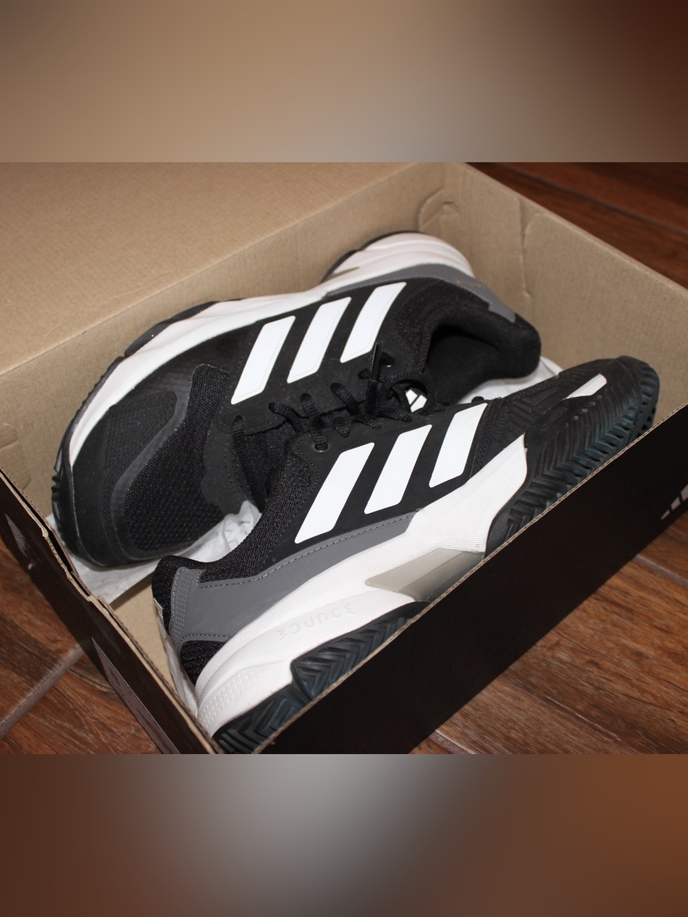 Adidas CourtJam Control 3 M Black Tennis Shoes White Stripes | Size 8